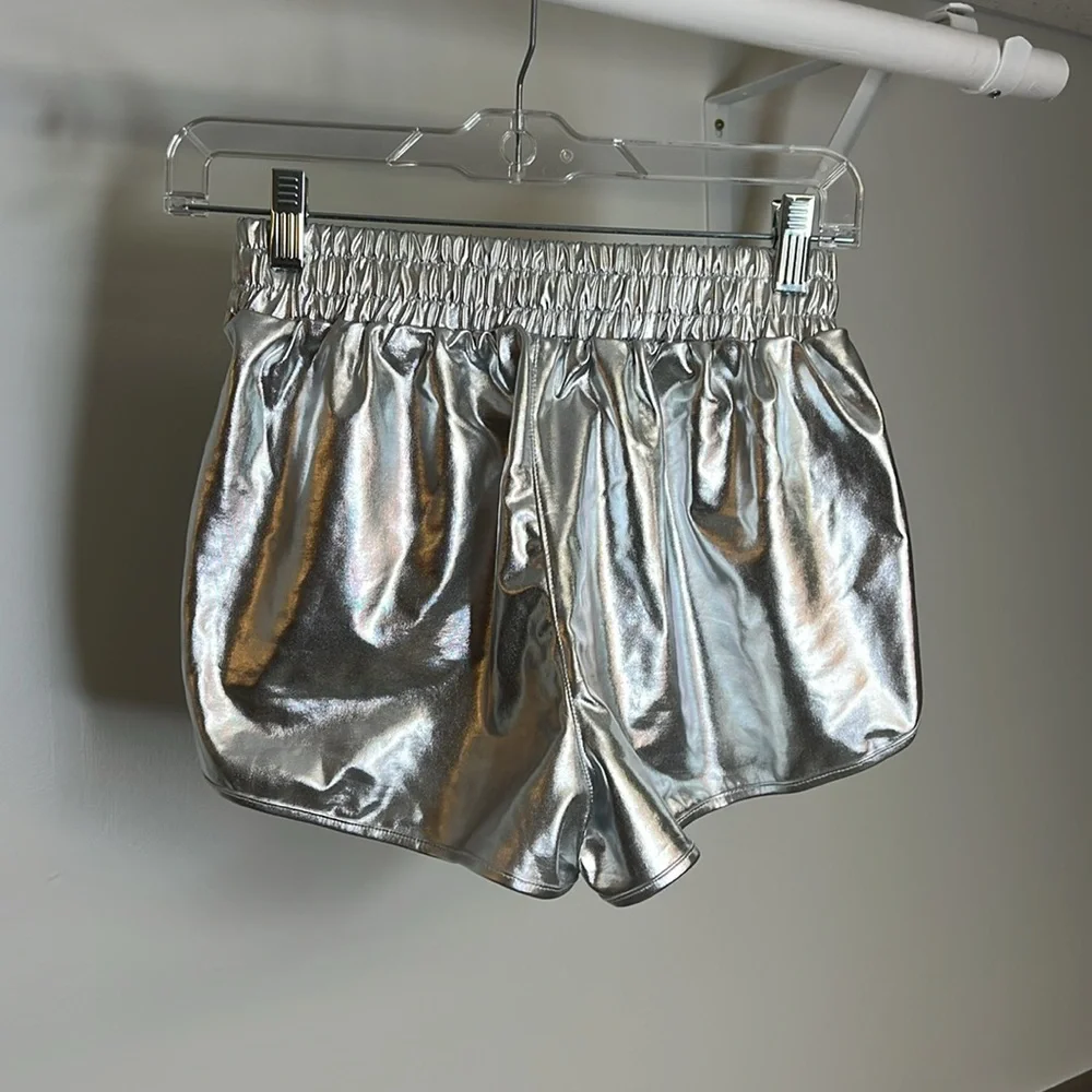 Amazon Silver Shimmer Shorts- XS/S‎